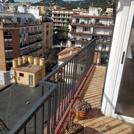 Piso Lloret דירה *